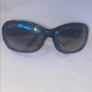 MAUI JIM PEARL CITY SUNGLASSES BLUE AND BLACK